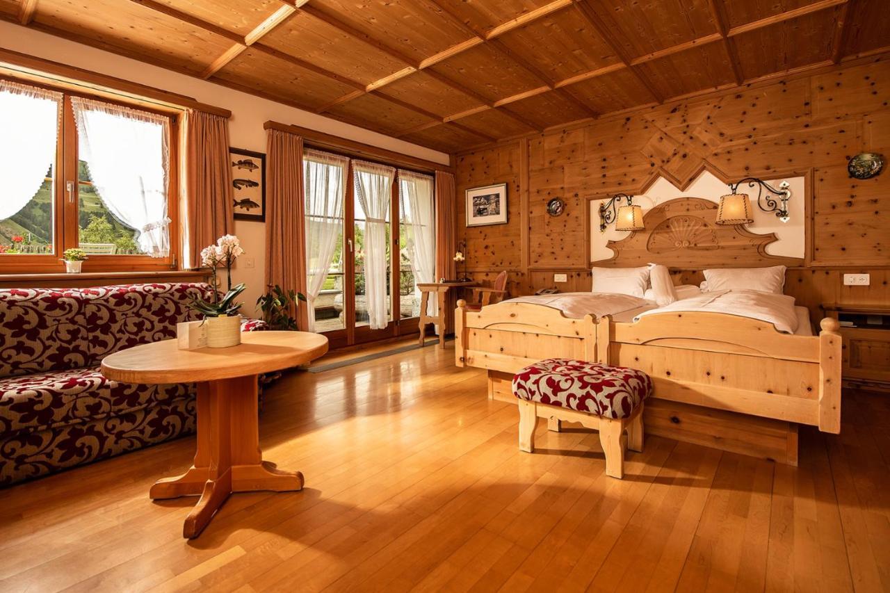 Schlosshotel Chaste Tarasp Exterior foto