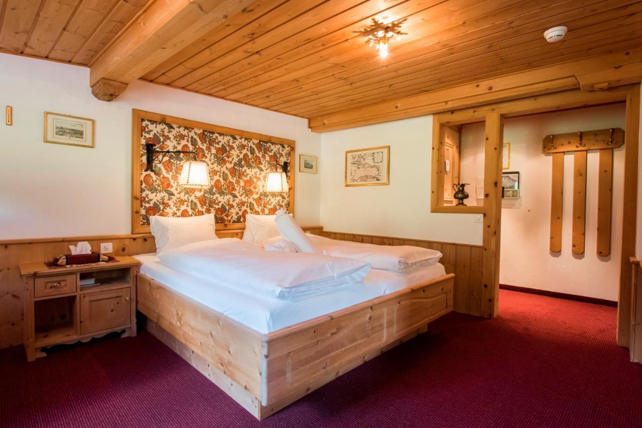 Schlosshotel Chaste Tarasp Exterior foto